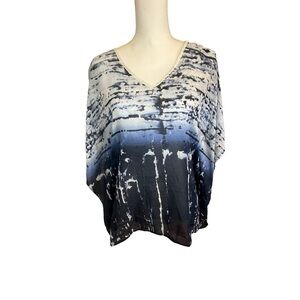 Karen Kane Blue and White Silk Blend Tie-Dye Butterfly Sleeve Light Sheer Top. M